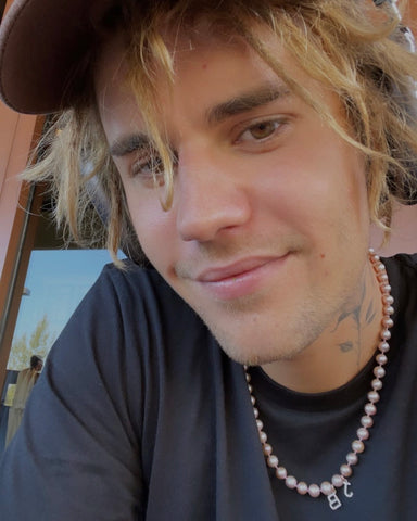 Justin Bieber wearing the Pink Pearl Necklace